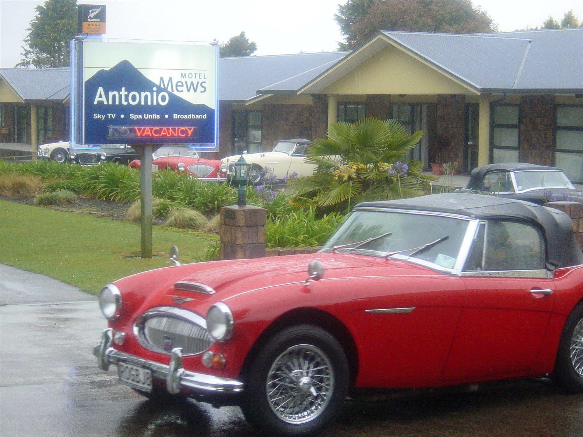 Antonio Mews Motel Stratford Exterior photo